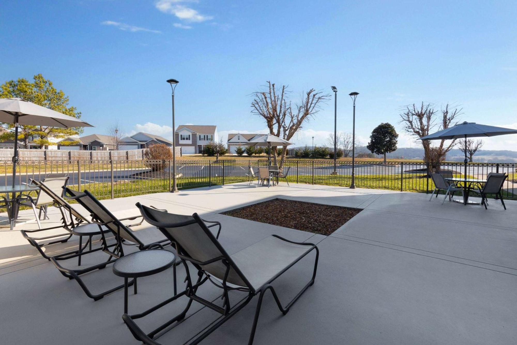 La Quinta By Wyndham Loudon Hotell Eksteriør bilde